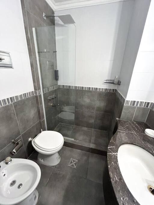 Apartment Con 2 En El Corazon De Recoleta